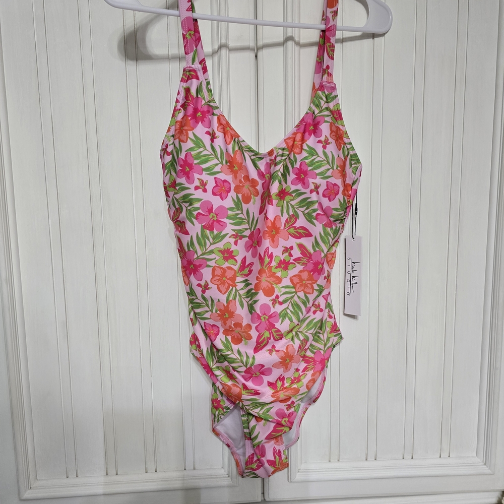 Nicole Miller Pink Floral One-Piece Swimsuit NWT Small